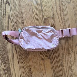 Lululemon Fanny pack